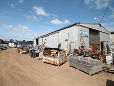 Business For Sale - VIC - Bairnsdale - 3875 - GREAT BUSINESS OPPORTUNITY  (Image 2)