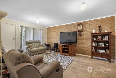 Unit For Sale - VIC - Port Albert - 3971 - IMMACULATELY PRESENTED UNIT  (Image 2)