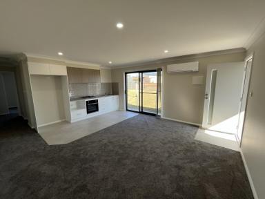 Flat For Lease - NSW - Tamworth - 2340 - NEAR GRANNY FLAT IN MOORE CREEK  (Image 2)