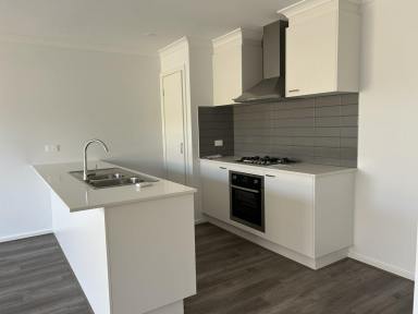 House For Lease - VIC - East Bairnsdale - 3875 - BRAND NEW HOME  (Image 2)