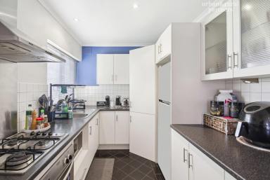 Unit For Sale - SA - Westbourne Park - 5041 - Upstairs retreat in small group of 4  (Image 2)