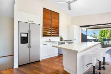 Unit Leased - QLD - Manunda - 4870 - 2 bedroom Stylish Upstairs Unit  (Image 2)