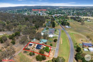 House For Sale - VIC - Beaufort - 3373 - Be King Of The Hill On King Street  (Image 2)