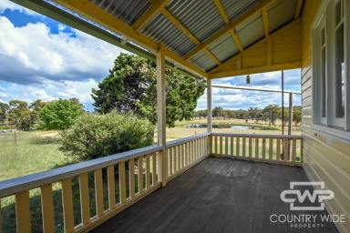 House Leased - NSW - Emmaville - 2371 - Country Home Living.
OPEN HOME ON MONDAY 25th 11AM- Call for details!!  (Image 2)