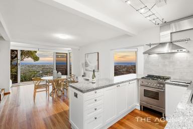 Apartment For Sale - WA - Scarborough - 6019 - UNPARALLELED COASTAL LIFESTYLE!  (Image 2)