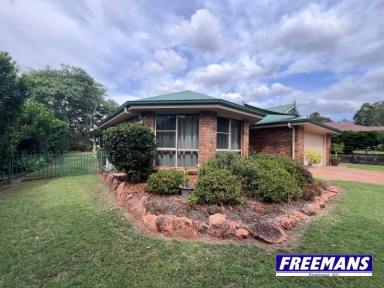 House For Sale - QLD - Kingaroy - 4610 - Well established private family home  (Image 2)