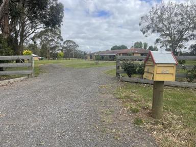 Mixed Farming For Sale - VIC - Breakaway Creek - 3303 - Oak Park  (Image 2)