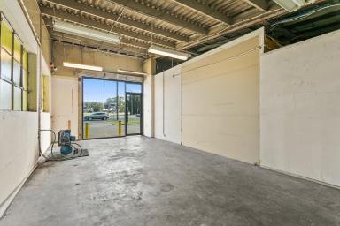 Retail Leased - NSW - Albion Park Rail - 2527 - Rare High Exposure - Commercial /Retail Shop!!  (Image 2)