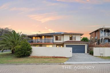 House Sold - WA - Sorrento - 6020 - Coastal Parkside Living!  (Image 2)