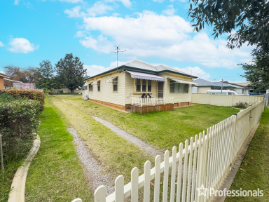 House Leased - NSW - West Tamworth - 2340 - 3 Bedroom Home For Lease  (Image 2)