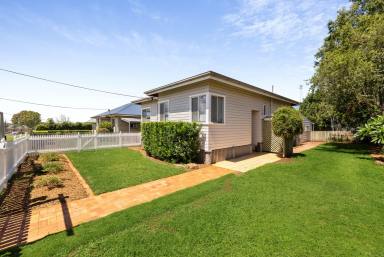 House For Sale - QLD - Newtown - 4350 - Charming 3-Bedroom Home in Newtown  (Image 2)