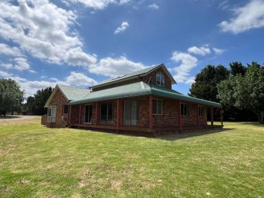 House Leased - NSW - Goulburn - 2580 - GREAT OUTLOOK - QUIET LOCATION  (Image 2)