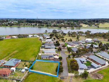 Residential Block For Sale - VIC - Hamilton - 3300 - Outstanding Building Block – Well Fenced – Great Location  (Image 2)