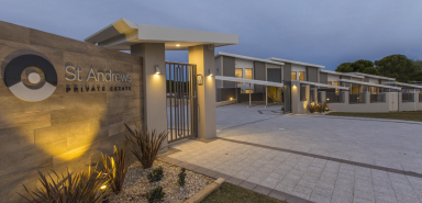 Unit For Sale - WA - Yanchep - 6035 - Fit for a King or Queen, looking to downsize or luxury getaway retreat!  (Image 2)