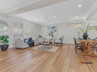 House For Sale - NSW - Moama - 2731 - A Stylishly Renovated Turn-Key Home in Central Location  (Image 2)