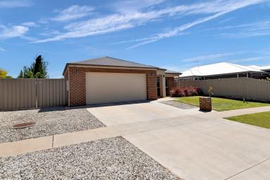 House Sold - VIC - Mildura - 3500 - Why Build - Just move in  (Image 2)