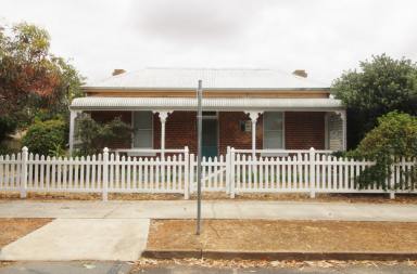 House For Sale - WA - Wagin - 6315 - Home and Granny-Flat Awaits Your Finishes.  (Image 2)