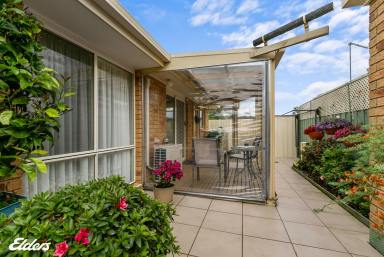 Unit For Sale - VIC - Yarram - 3971 - "PALM COURT" - PEACEFUL SURROUNDS  (Image 2)