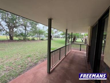 House For Sale - QLD - Kingaroy - 4610 - 2.7acres, American barn, walk to Kingaroy CBD  (Image 2)