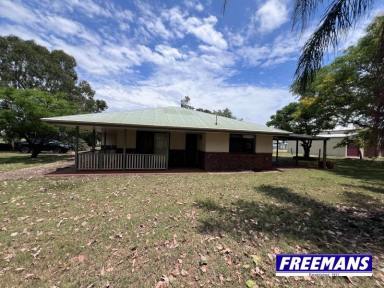 House For Sale - QLD - Kingaroy - 4610 - 2.7acres, American barn, walk to Kingaroy CBD  (Image 2)