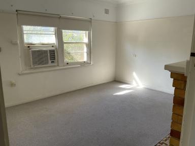 House Leased - NSW - Tamworth - 2340 - THREE BEDROOM NORTH TAMWORTH  (Image 2)