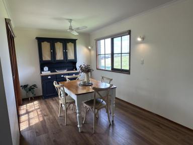 House For Lease - VIC - Casterton - 3311 - Quiet Central Living in Casterton  (Image 2)