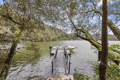 House For Sale - NSW - Berowra Waters - 2082 - Luxury Waterfront Retreat in Berowra Waters  (Image 2)