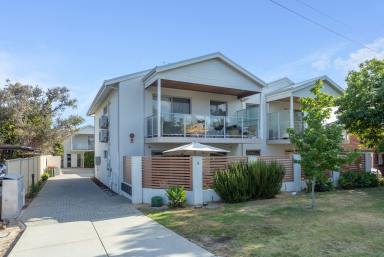 Unit For Sale - WA - Glendalough - 6016 - GET YOUR FOOT IN THE DOOR!  (Image 2)