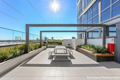 Apartment For Lease - NSW - North Sydney - 2060 - North Sydney Hotel residence on the 'Polaris' building (Image 2)