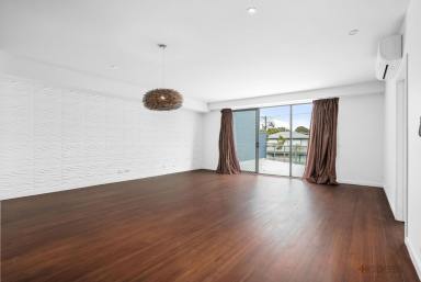 Apartment Leased - VIC - Mentone - 3194 - HUGE APARTMENT | SEPARATE STUDY | FRESHLY PAINTED  (Image 2)