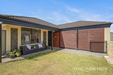 House For Sale - WA - Baldivis - 6171 - Stylish 3-Bedroom Family Home with Modern Upgrades  (Image 2)