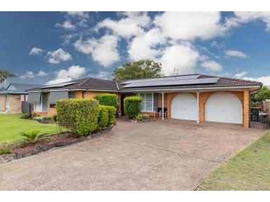 House Sold - NSW - Tuncurry - 2428 - CHARMING BRICK & TILE HOME IN TUNCURRY  (Image 2)