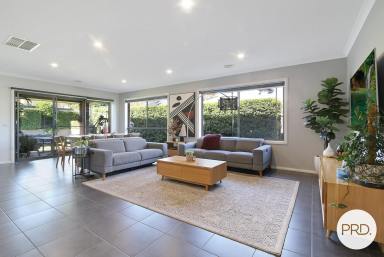 House Leased - NSW - Springdale Heights - 2641 - STUNNING 4 BEDROOM HOME!  (Image 2)