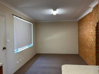 Unit Leased - NSW - Forster - 2428 - 2 bedroom Central Unit  (Image 2)