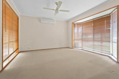 House For Lease - VIC - Berwick - 3806 - Neat And Tidy Three Bedroom Home - Timbarra Estate  (Image 2)