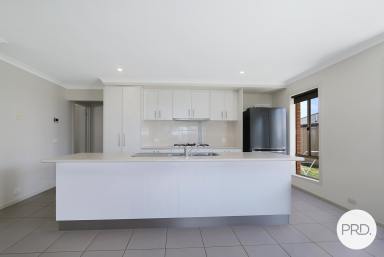 House Sold - VIC - Wodonga - 3690 - EFFORTLESS LIVING, EXCEPTIONAL LOCATION  (Image 2)