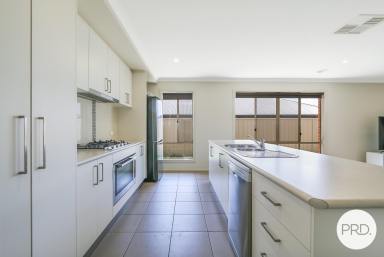 House Sold - VIC - Wodonga - 3690 - EFFORTLESS LIVING, EXCEPTIONAL LOCATION  (Image 2)