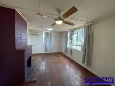 House For Sale - QLD - Runnymede - 4615 - 7 + Acre Getaway!  (Image 2)