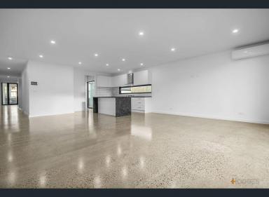 House Leased - VIC - Seaford - 3198 - NEAR NEW HOME| BOUTIQUE BUILDER | HIGHEST QUALITY  (Image 2)