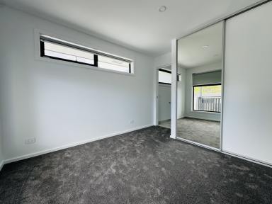 Unit For Sale - TAS - Penguin - 7316 - Picturesque Penguin  (Image 2)