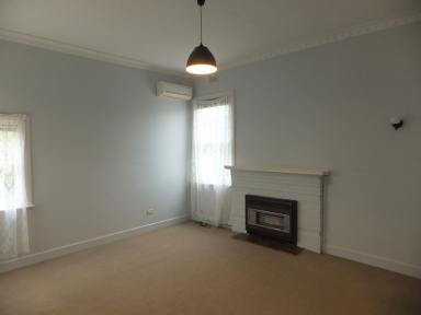 House Leased - VIC - Kyabram - 3620 - $340.00 per week  (Image 2)