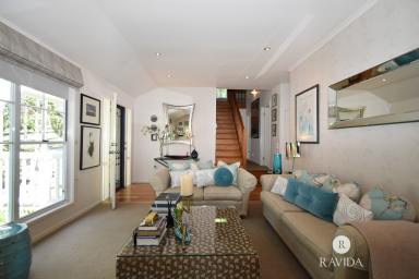 House For Sale - VIC - Beechworth - 3747 - A WIWO Opportunity!  (Image 2)