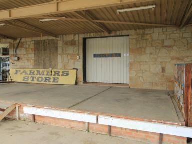 Industrial/Warehouse For Sale - VIC - Bairnsdale - 3875 - STORAGE SOLUTION!!  (Image 2)