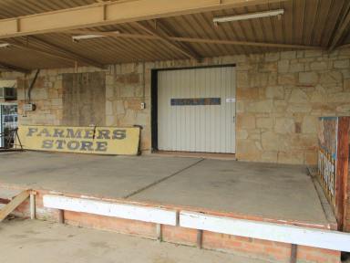 Industrial/Warehouse For Sale - VIC - Bairnsdale - 3875 - STORAGE SOLUTION  (Image 2)