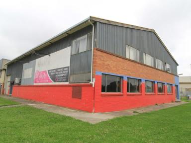 Industrial/Warehouse Sold - VIC - Bairnsdale - 3875 - FACTORY/STORAGE  (Image 2)