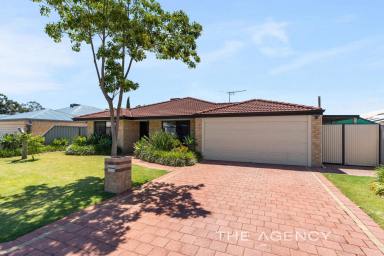 House For Sale - WA - Huntingdale - 6110 - Dream Home in Perfect Location!  (Image 2)