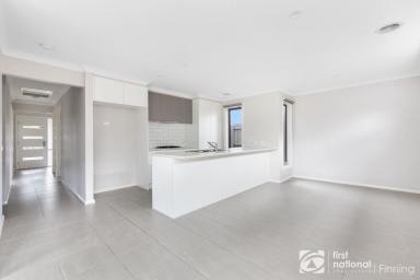 Unit For Sale - VIC - Cranbourne - 3977 - Modern 3-Bedroom Unit – Prime Location  (Image 2)