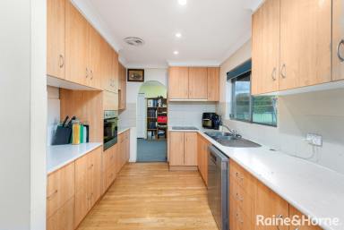 House For Lease - NSW - Kooringal - 2650 - Family-friendly 4 Bedroom Home  (Image 2)