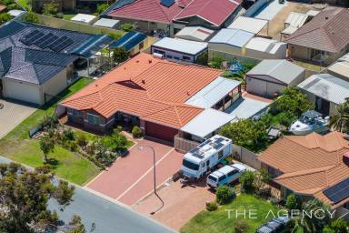 House For Sale - WA - Rockingham - 6168 - Spacious Coastal Family Home with Workshop, Access & Studio  (Image 2)