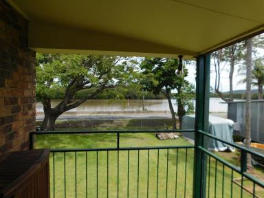 House For Sale - NSW - Broadwater - 2472 - Broadwater Beauuuuty ! (Image 2)